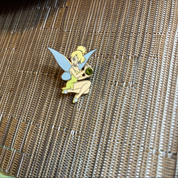 BNWOT Disney Parks Tinkerbell Gemstone Pin - Picture 2 of 4